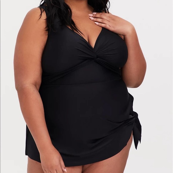 torrid Other - Torrid Black Twist Front Wireless Asymmetrical One-Piece Swim Dress 4X NWOT